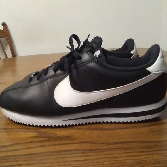 nike cortez mens size 12